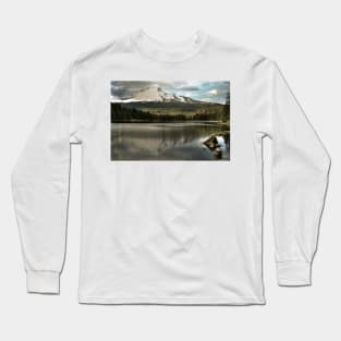 Trillium And The Hood - 2 © Long Sleeve T-Shirt